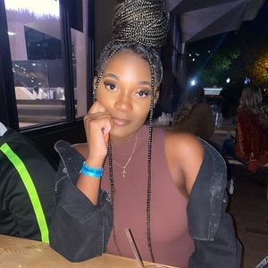 Meet your Posher, Michaela